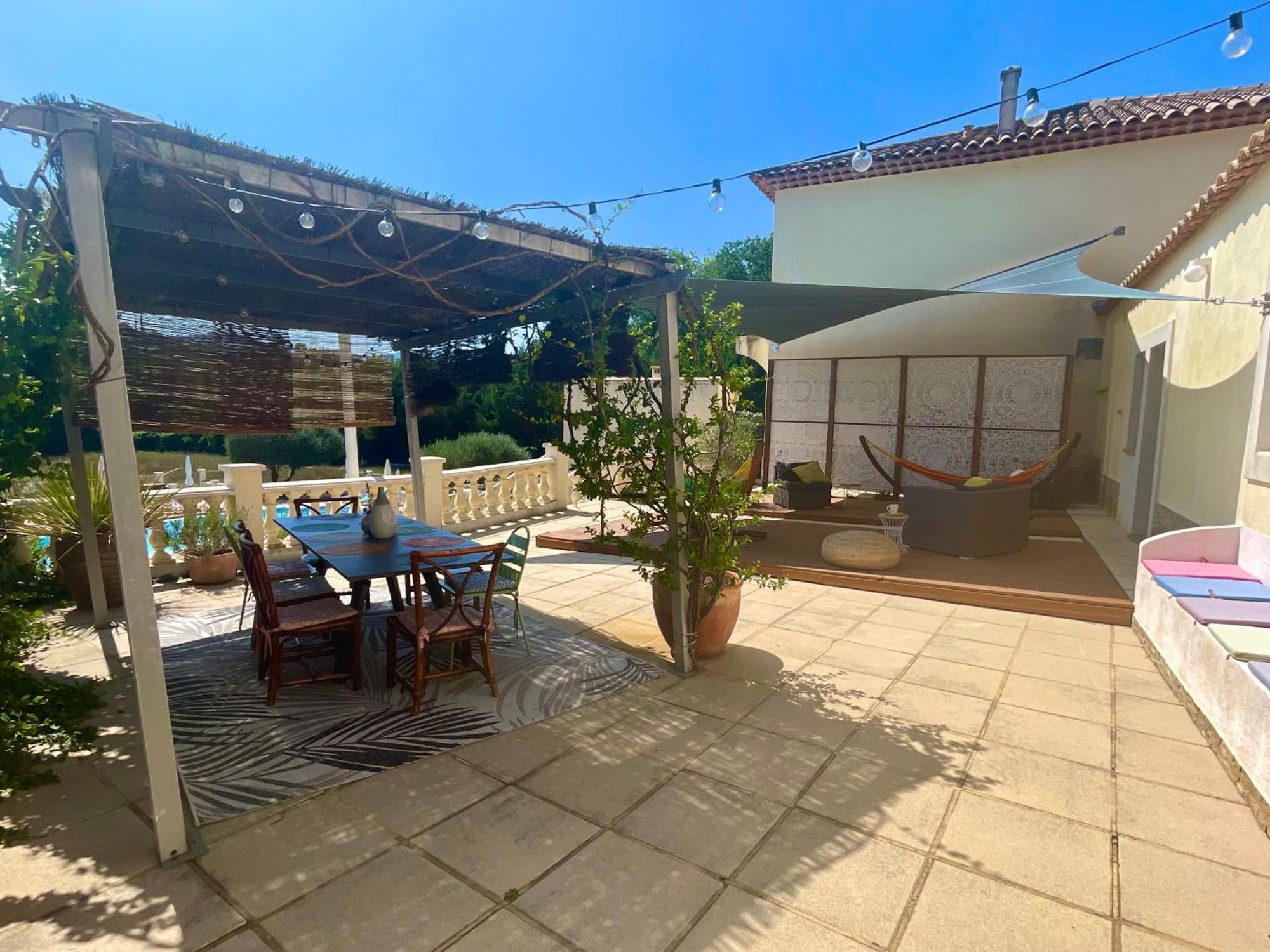 Villa Les Terrasses De Valerian Brignoles Esterno foto